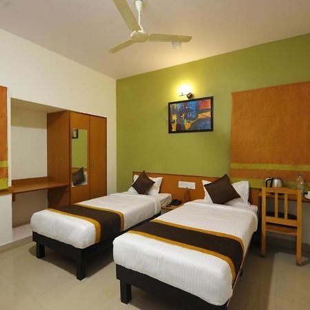 Airport Bliss Boutique Hotel Yelahanka Экстерьер фото